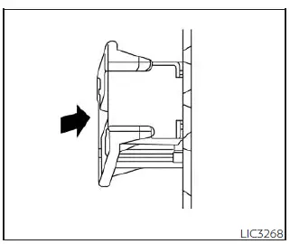 Nissan Pathfinder. Interruptor de almacenamiento prolongado
