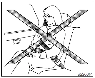 Nissan Pathfinder. Precauciones relacionadas con el uso de los cinturones de seguridad