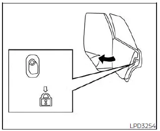 Nissan Pathfinder. Mecanismo de seguridad para niños en las puertas traseras